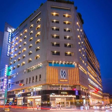 Twinstar Hotel Тайчжун Экстерьер фото