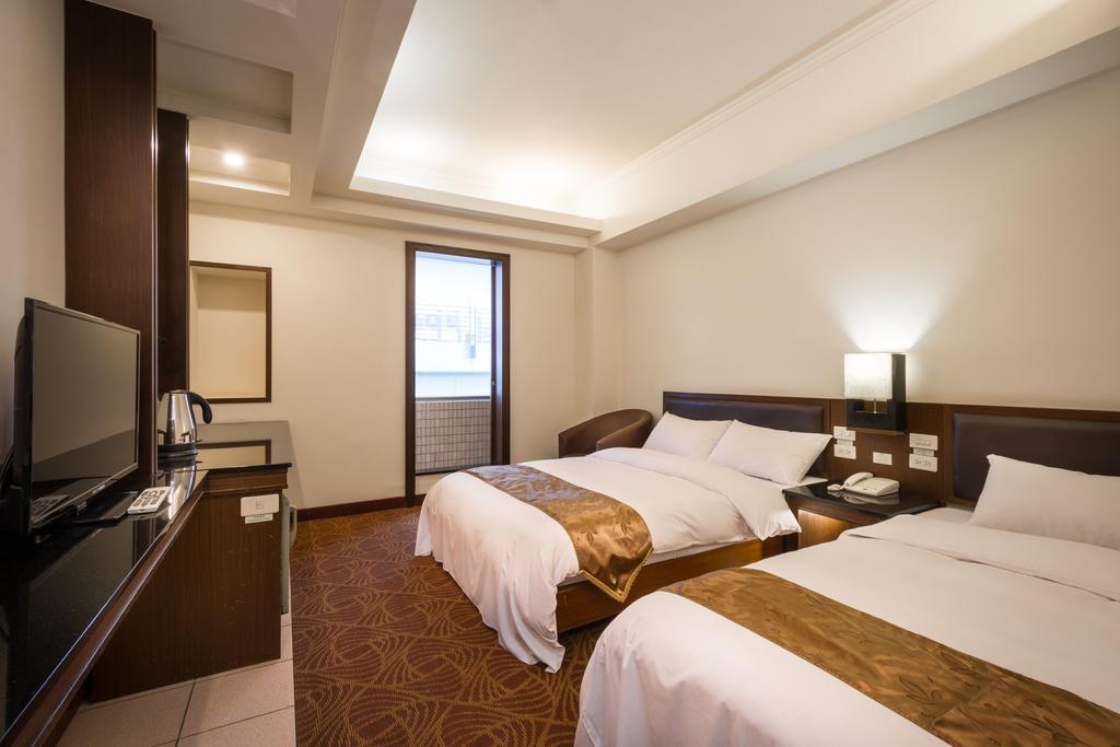 Twinstar Hotel Тайчжун Экстерьер фото
