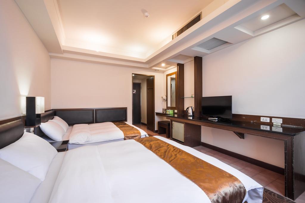 Twinstar Hotel Тайчжун Экстерьер фото