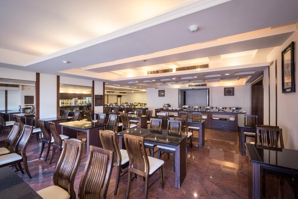 Twinstar Hotel Тайчжун Экстерьер фото