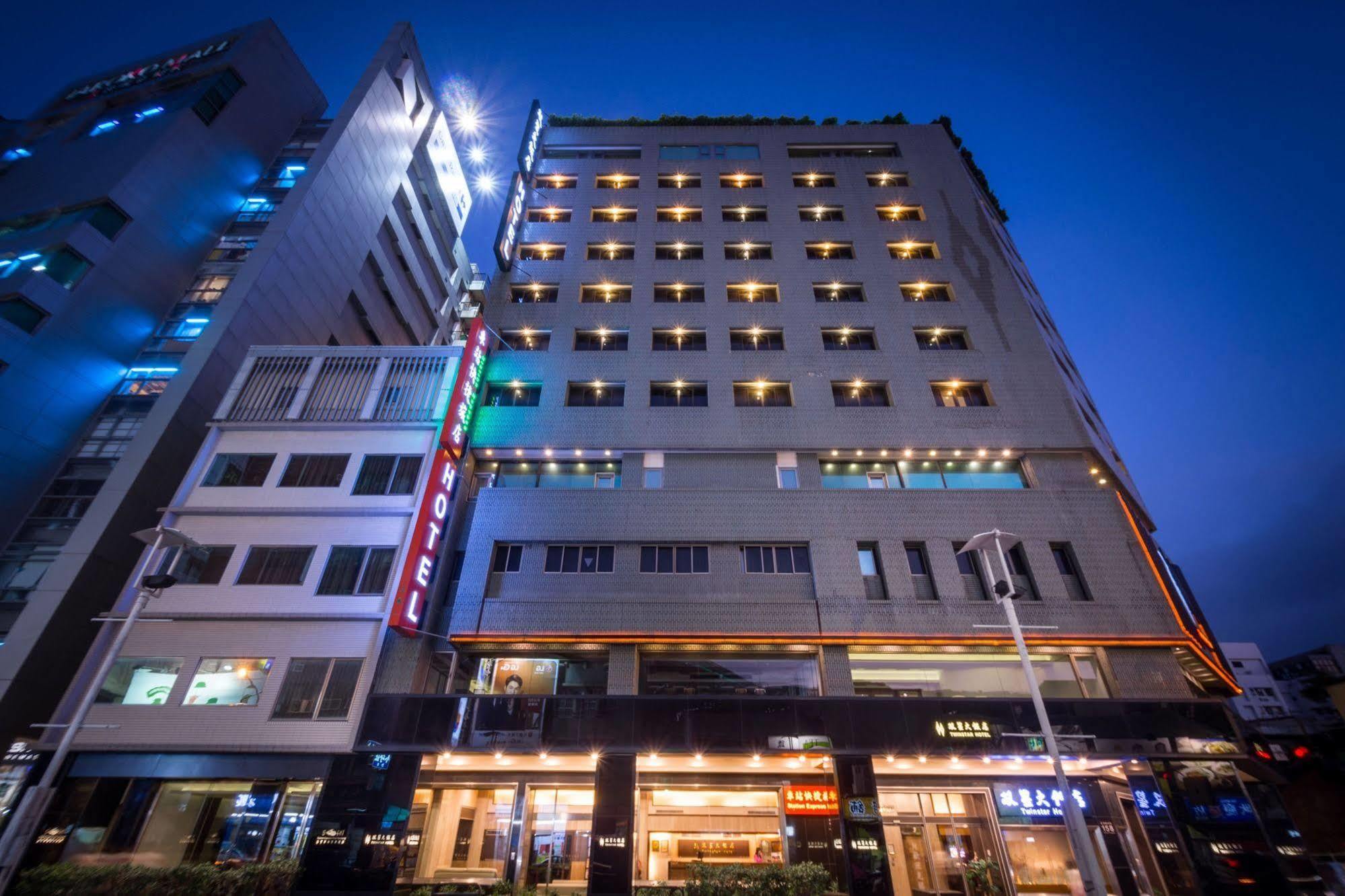 Twinstar Hotel Тайчжун Экстерьер фото