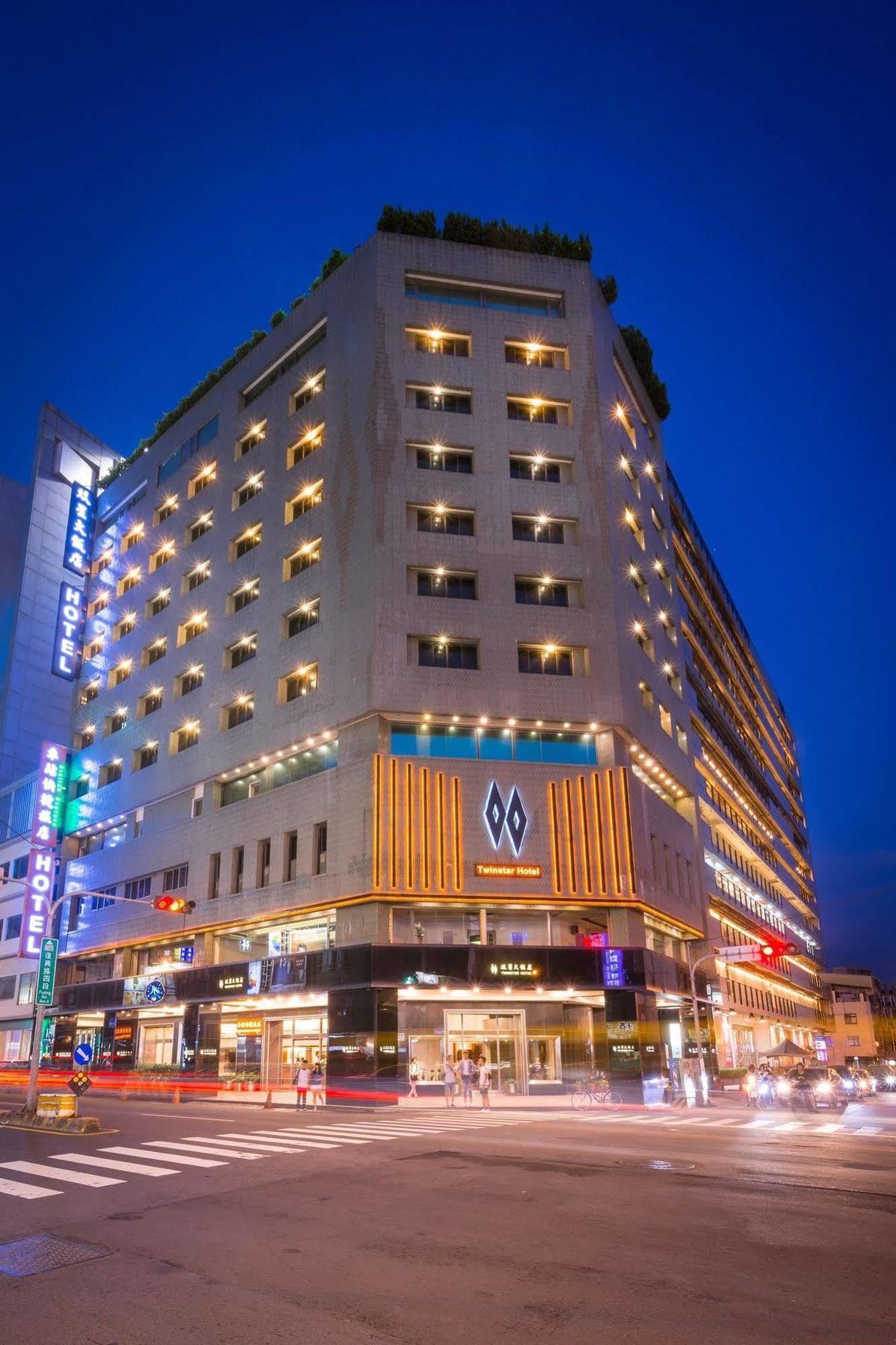Twinstar Hotel Тайчжун Экстерьер фото